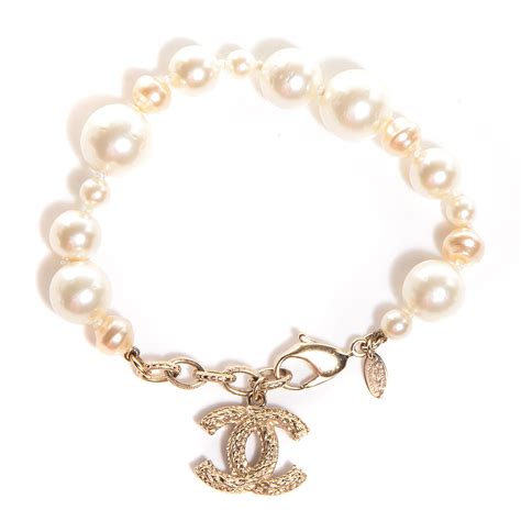 sell chanel jewellery - Chanel jewellery women.